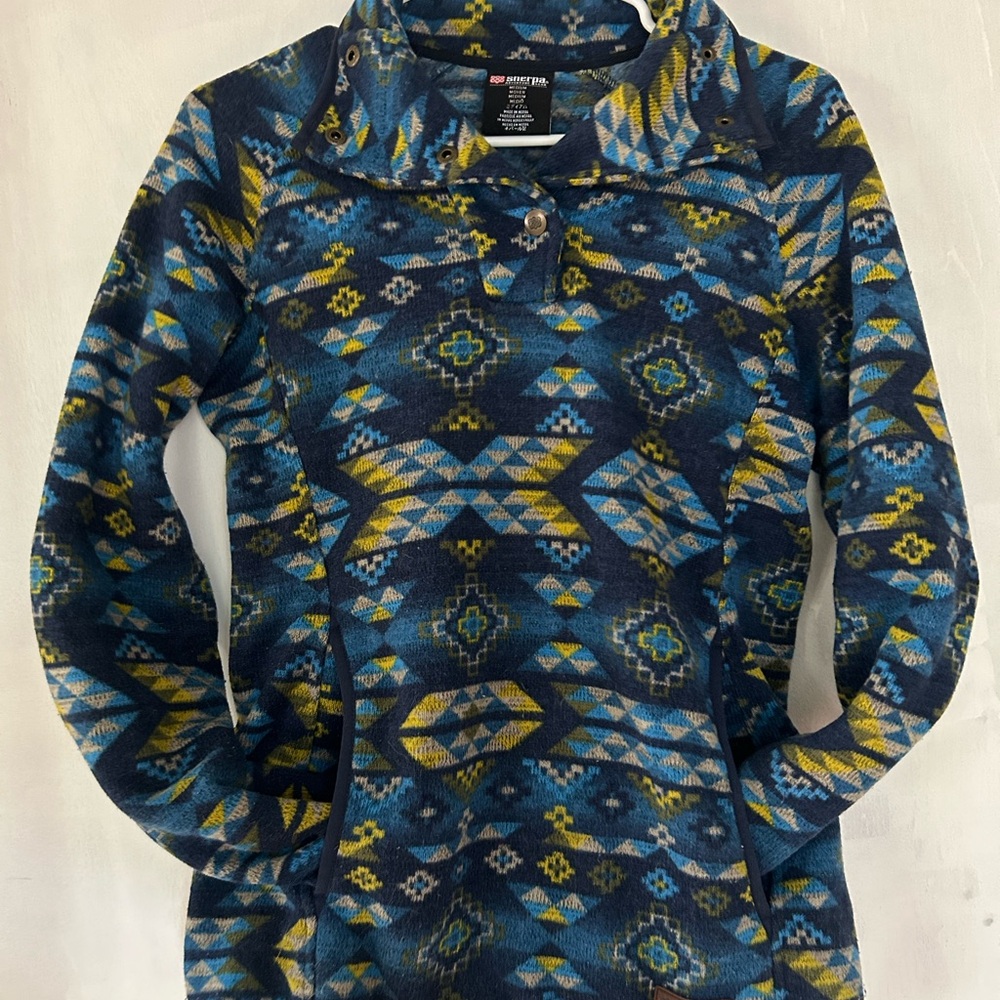 Sherpa fleece pull over - Blue and Yellow